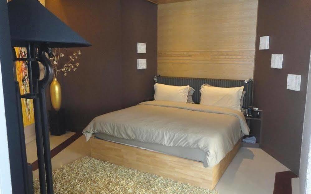 Pasadena Lodge Pattaya Dış mekan fotoğraf