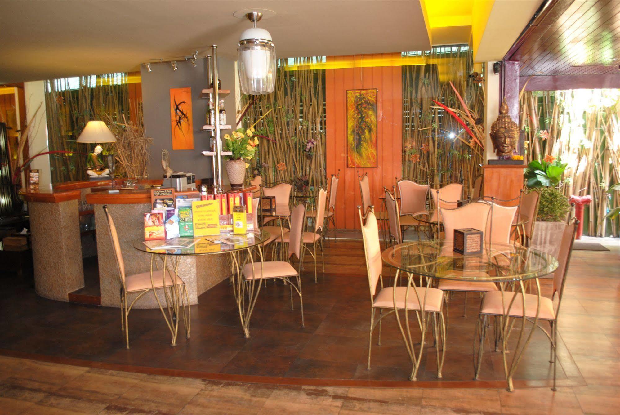 Pasadena Lodge Pattaya Dış mekan fotoğraf